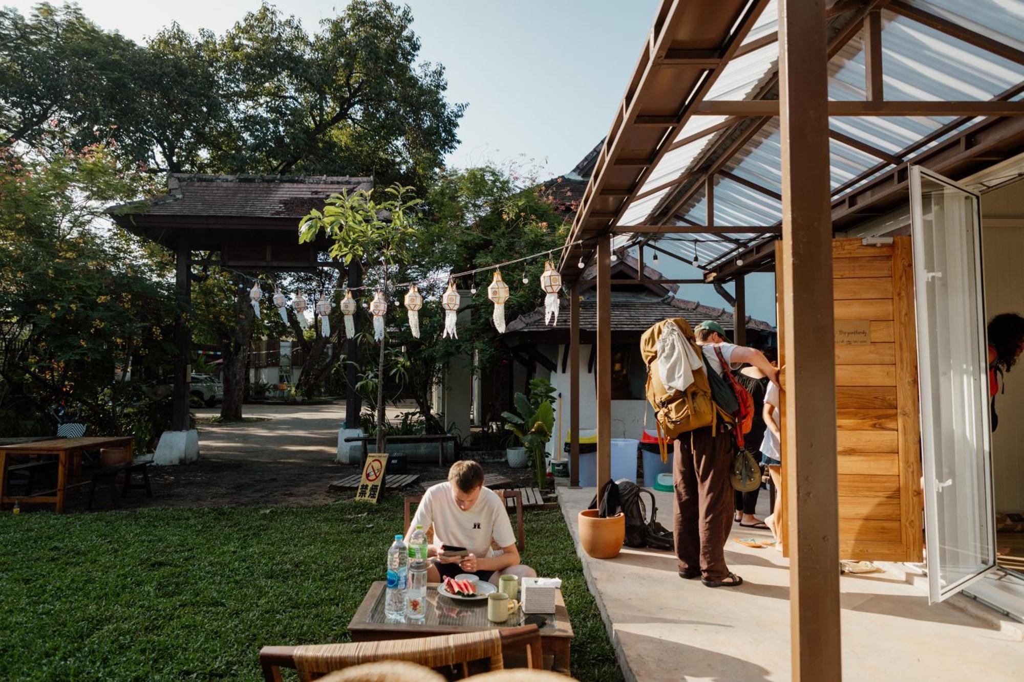 The Yard Hostel Chiang Mai Ngoại thất bức ảnh