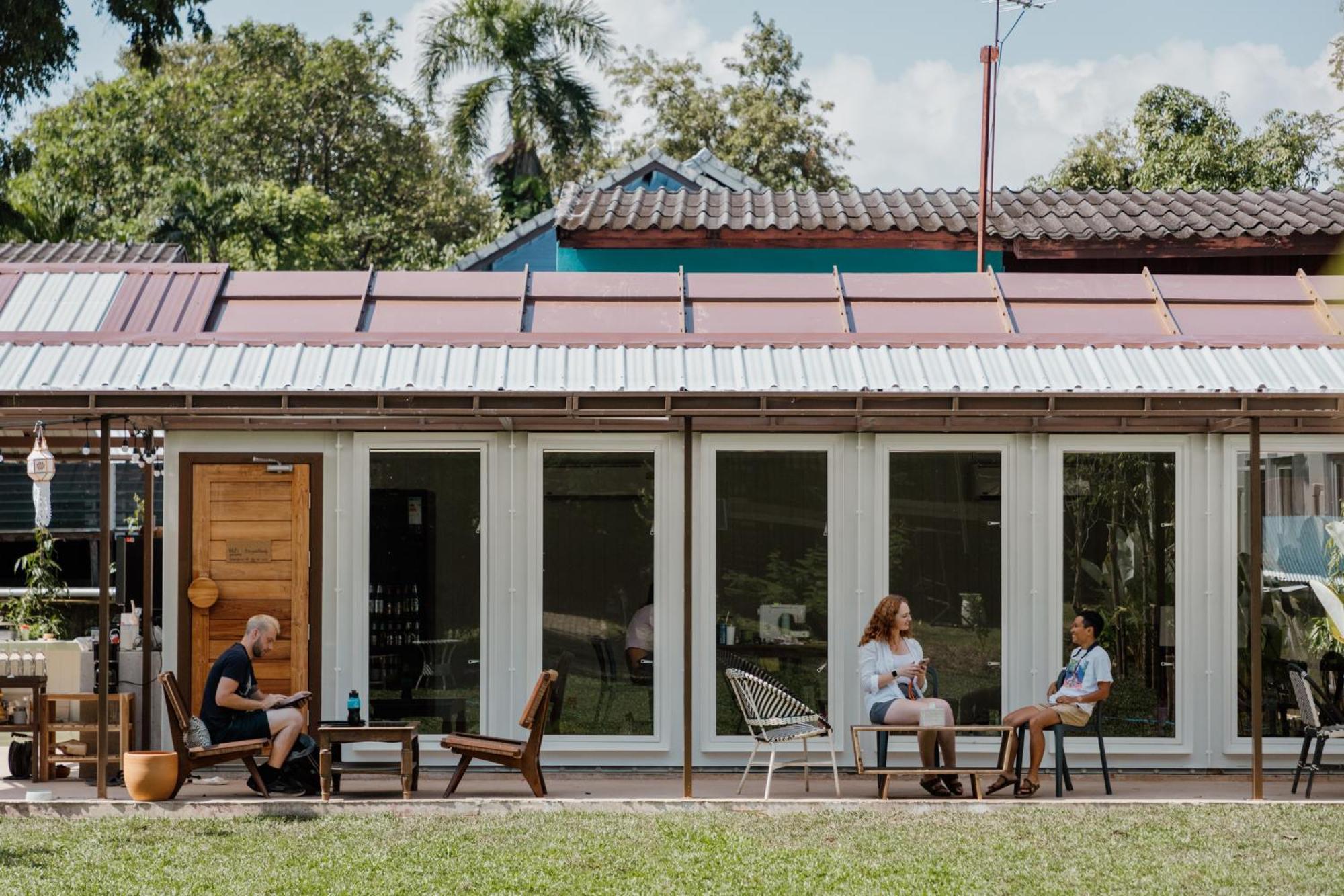 The Yard Hostel Chiang Mai Ngoại thất bức ảnh